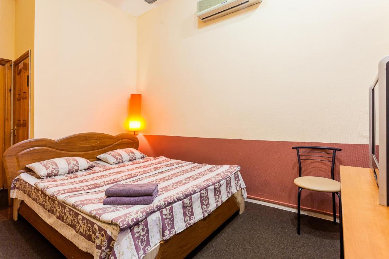 Mini-Hotel In The Heart Of Kiev Exteriör bild