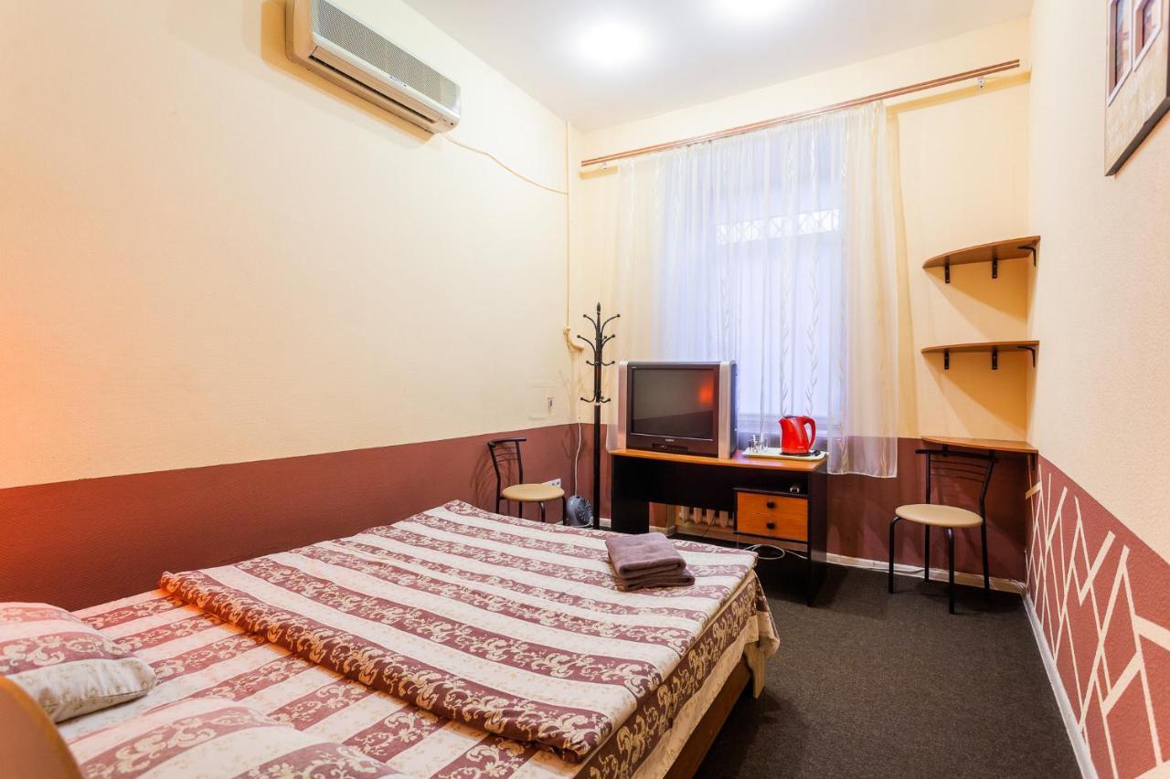 Mini-Hotel In The Heart Of Kiev Exteriör bild